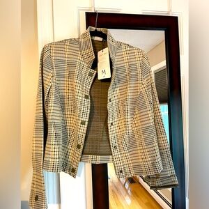 CAbi Travel Jacket Size M Fall 2023 NWT